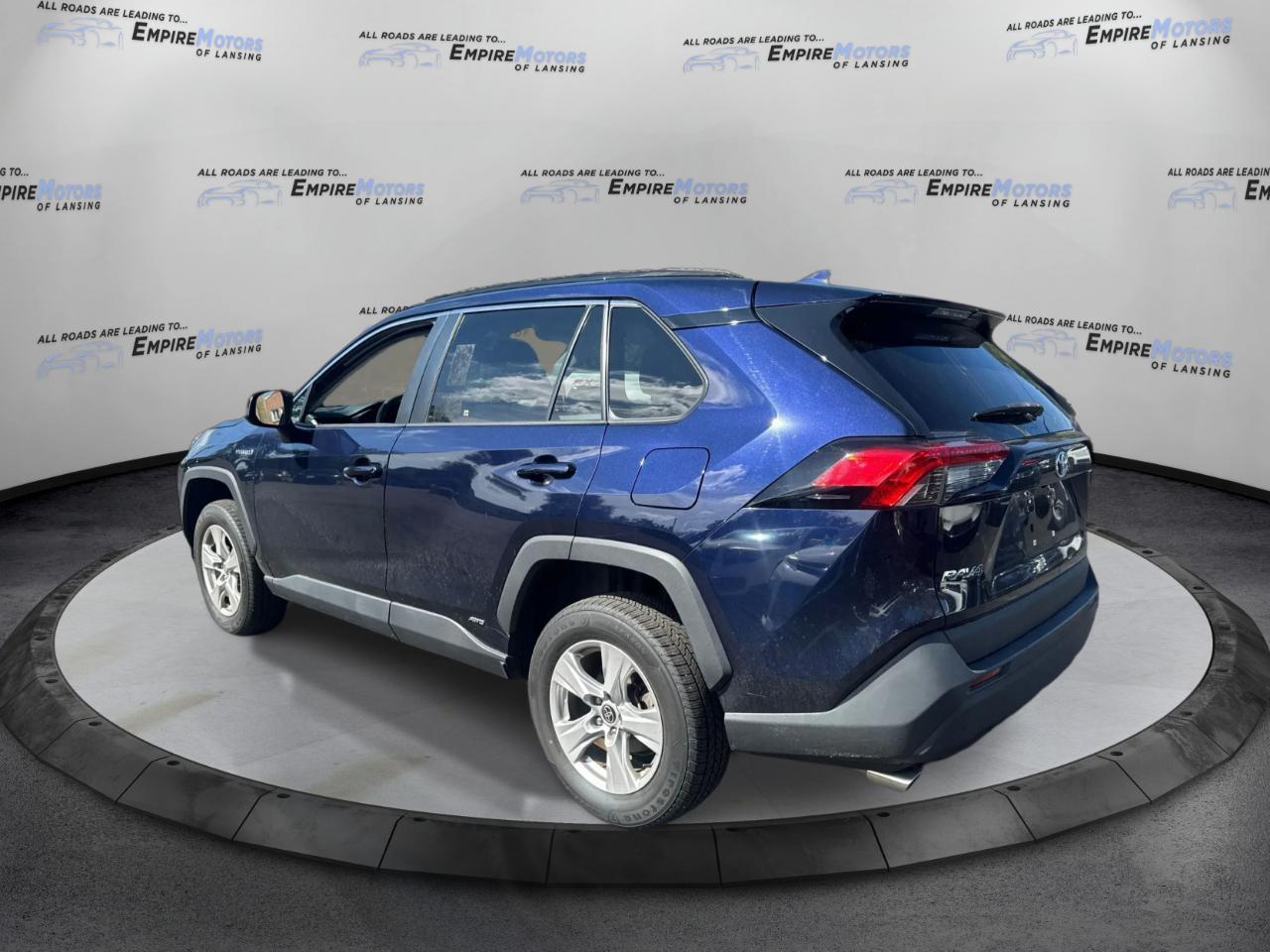 Toyota RAV4 Hybrid XLE 2021