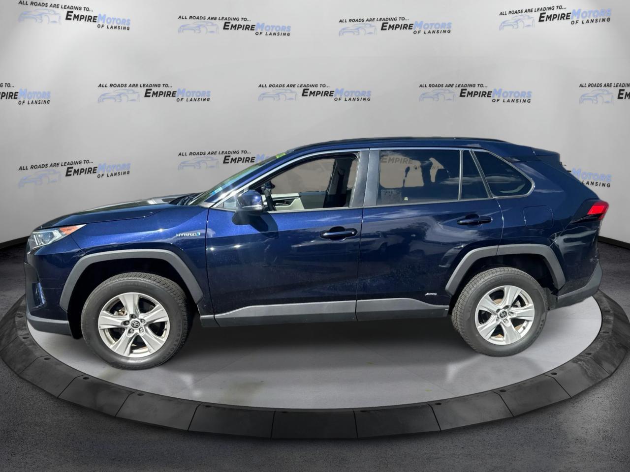 Toyota RAV4 Hybrid XLE 2021