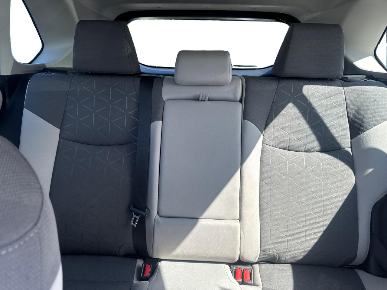 Toyota RAV4 Hybrid XLE 2021