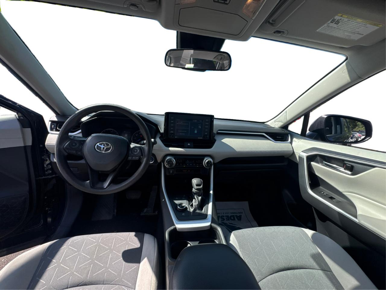 Toyota RAV4 Hybrid XLE 2021