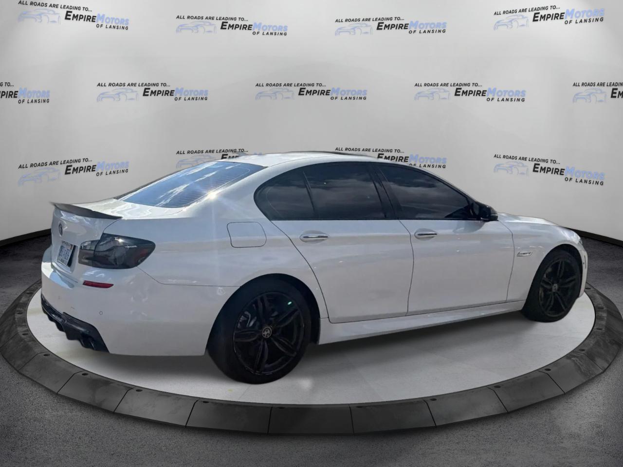 BMW 5-Series 550i xDrive 2016