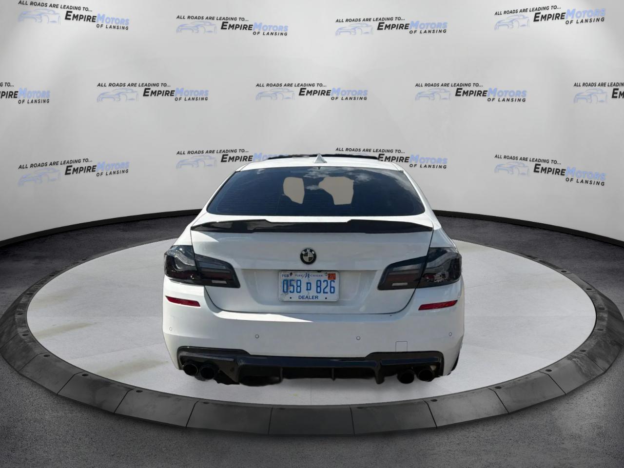 BMW 5-Series 550i xDrive 2016