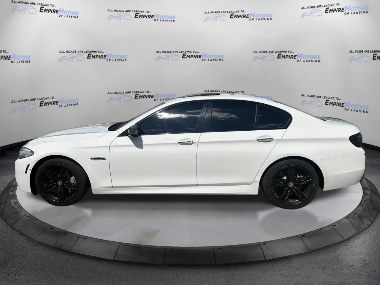BMW 5-Series 550i xDrive 2016