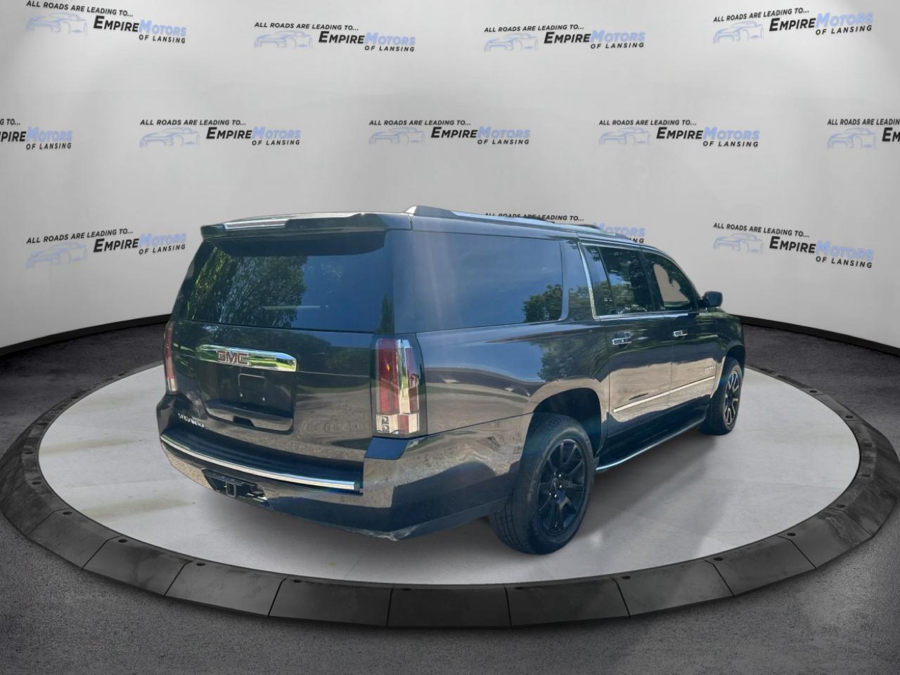 GMC Yukon Denali XL 4WD 2015