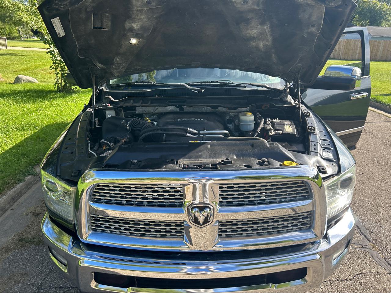 RAM 2500 Laramie Crew Cab SWB 4WD 2015