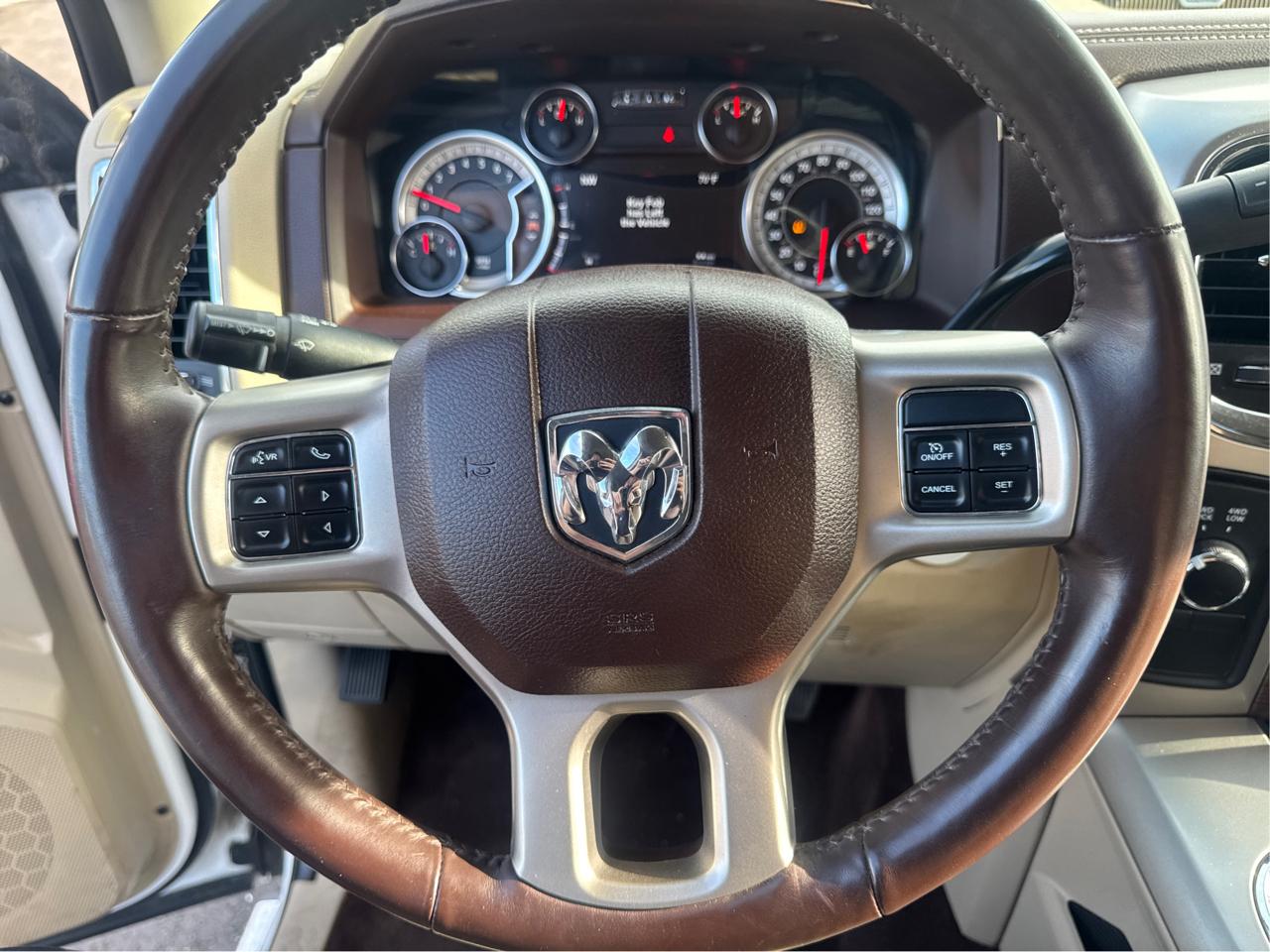 RAM 2500 Laramie Crew Cab SWB 4WD 2018