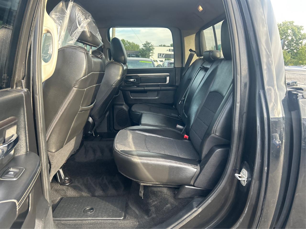 RAM 1500 Sport Crew Cab LWB 4WD 2014