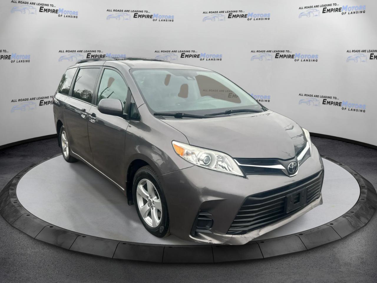 Toyota Sienna LE 8-Passenger 2019