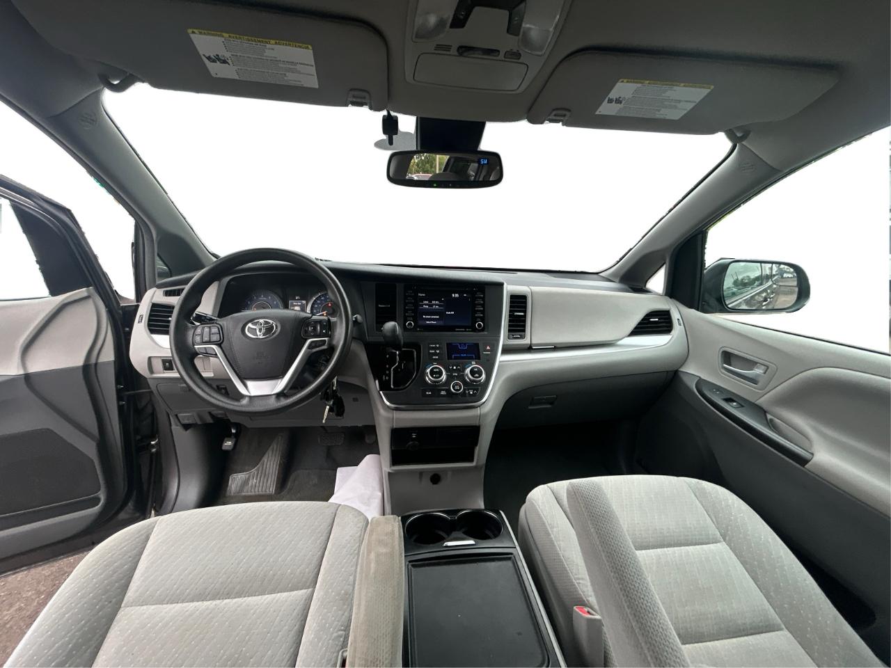 Toyota Sienna LE 8-Passenger 2019