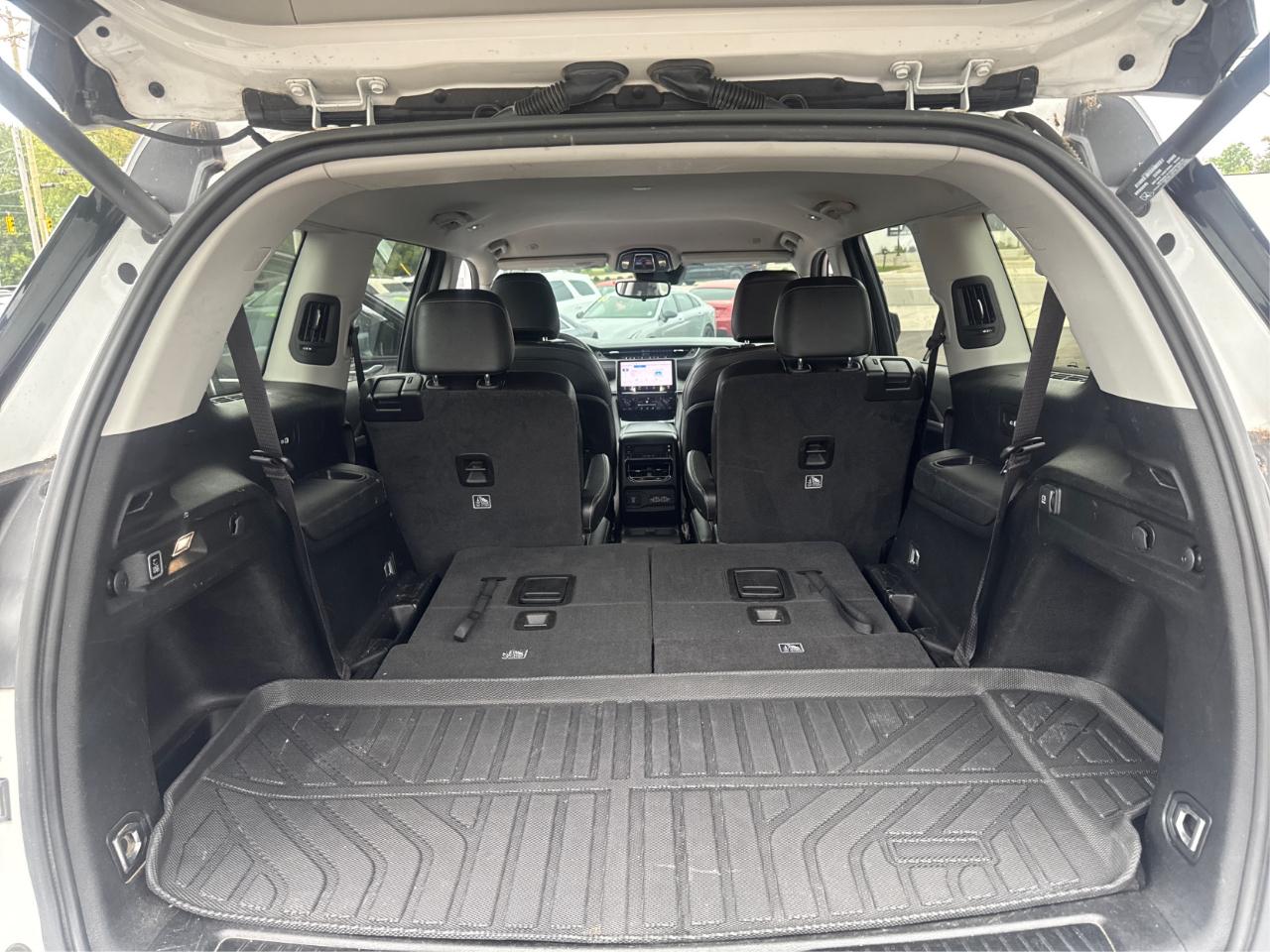 Jeep Grand Cherokee L Limited 4WD 2023