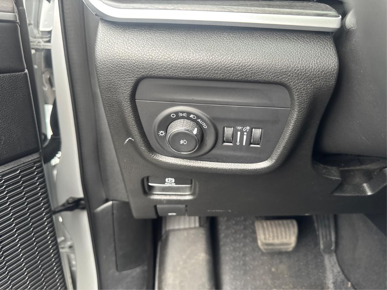 Jeep Grand Cherokee L Limited 4WD 2023