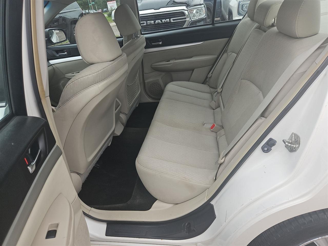 Subaru Legacy 2.5i Premium 2012