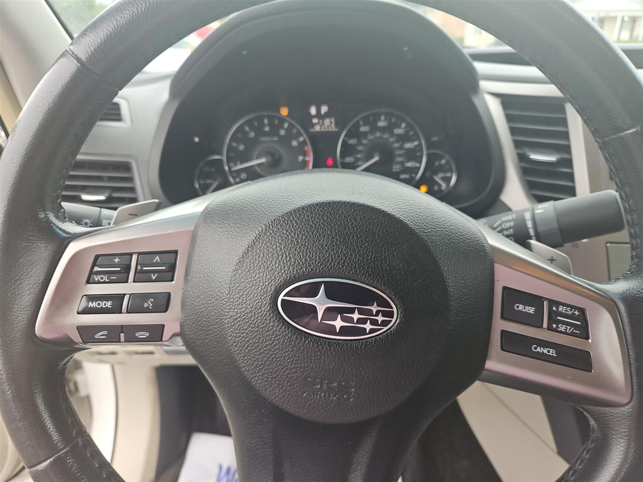 Subaru Legacy 2.5i Premium 2012