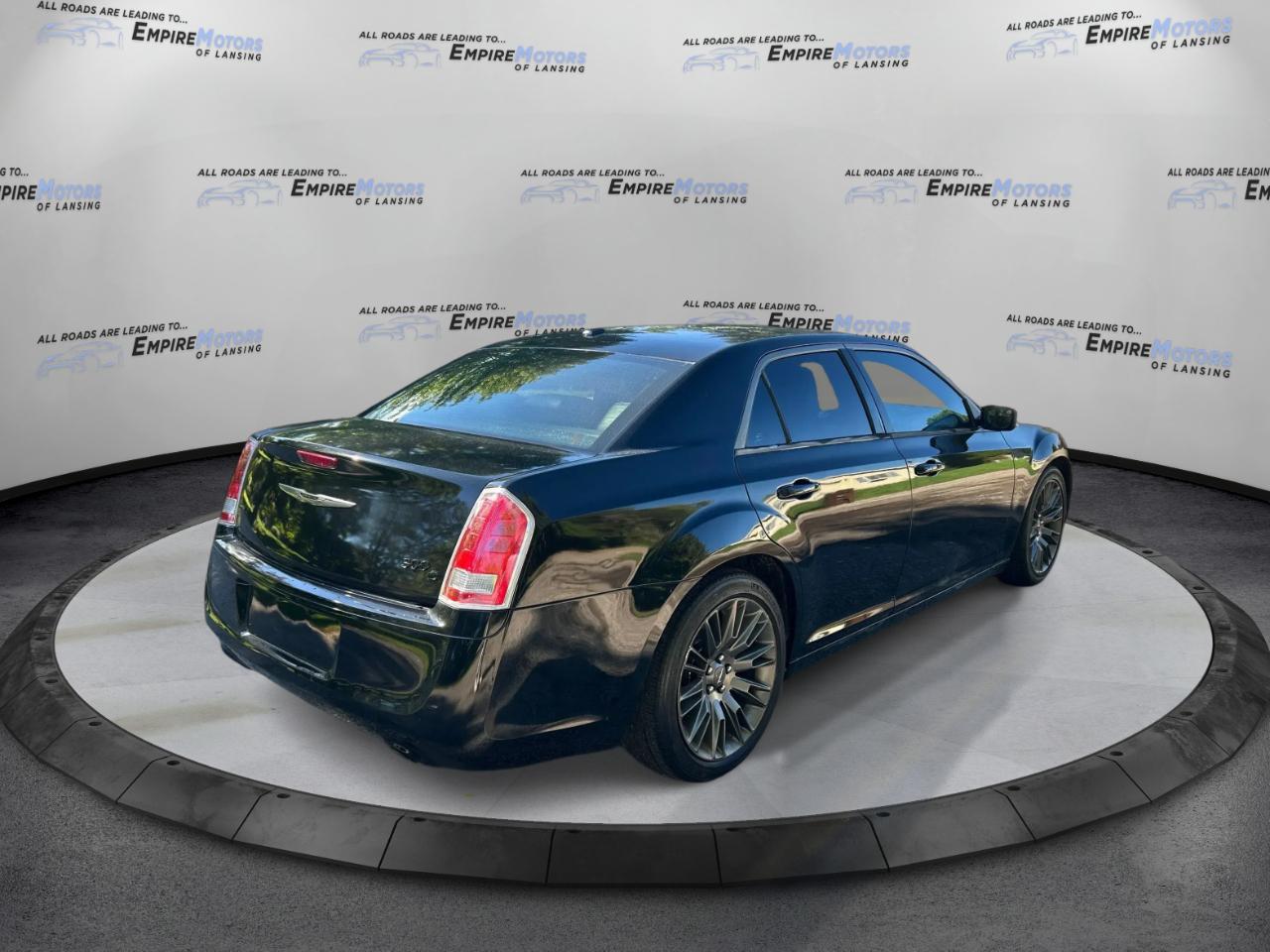 Chrysler 300 C John Varvatos Luxury RWD 2014