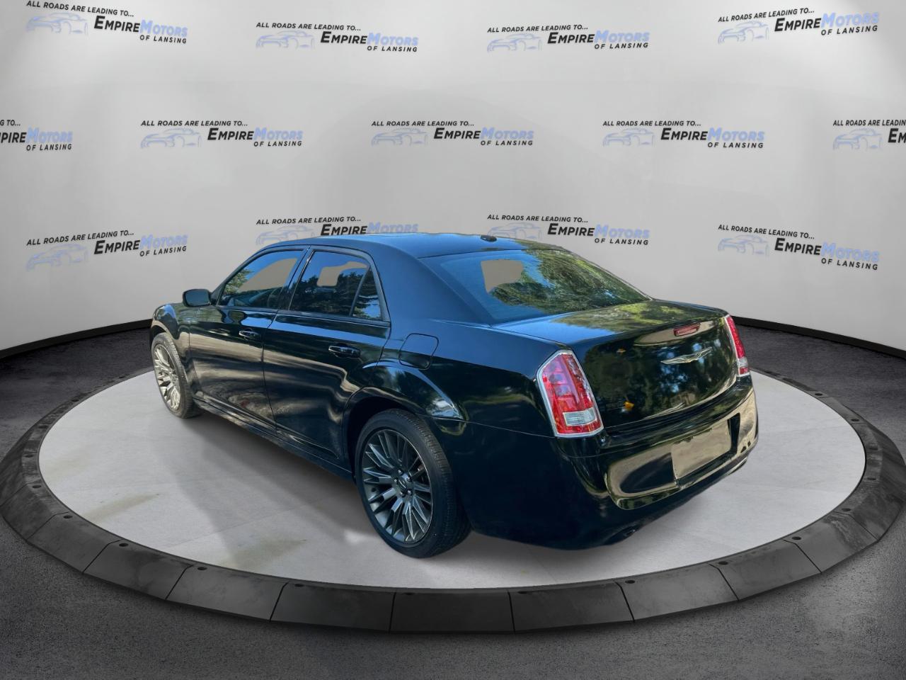Chrysler 300 C John Varvatos Luxury RWD 2014