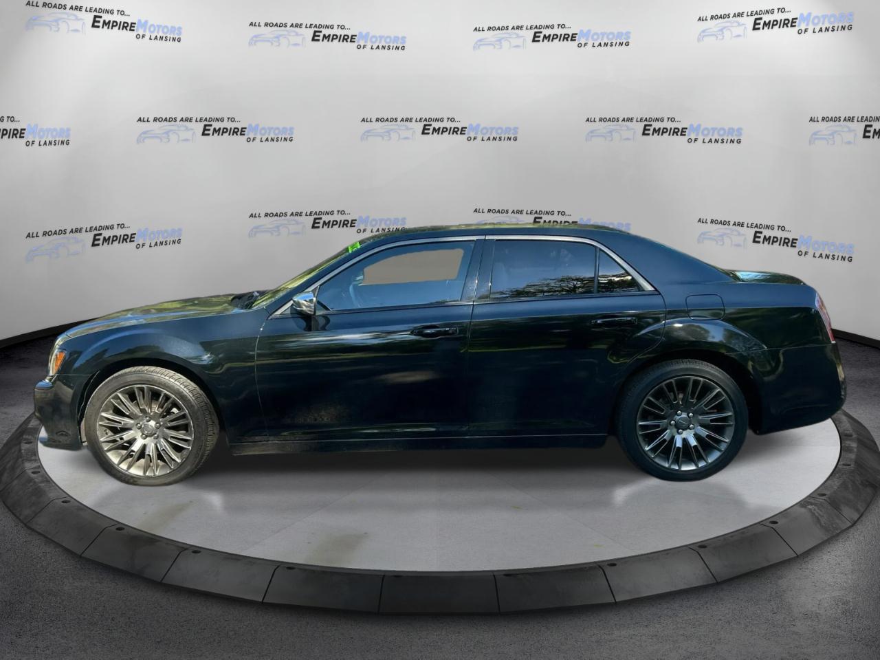 Chrysler 300 C John Varvatos Luxury RWD 2014