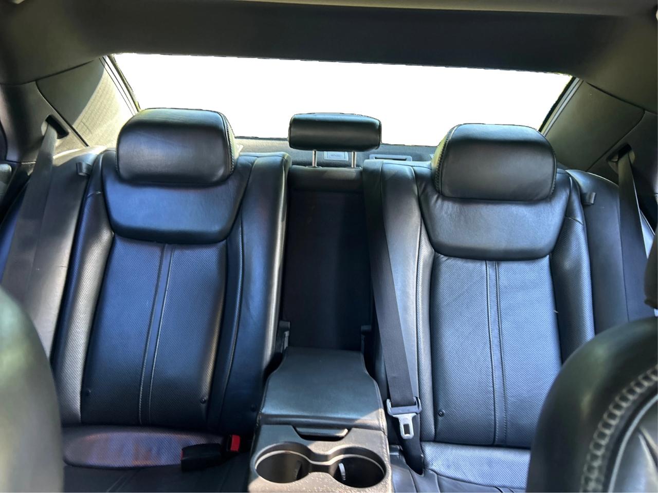 Chrysler 300 C John Varvatos Luxury RWD 2014