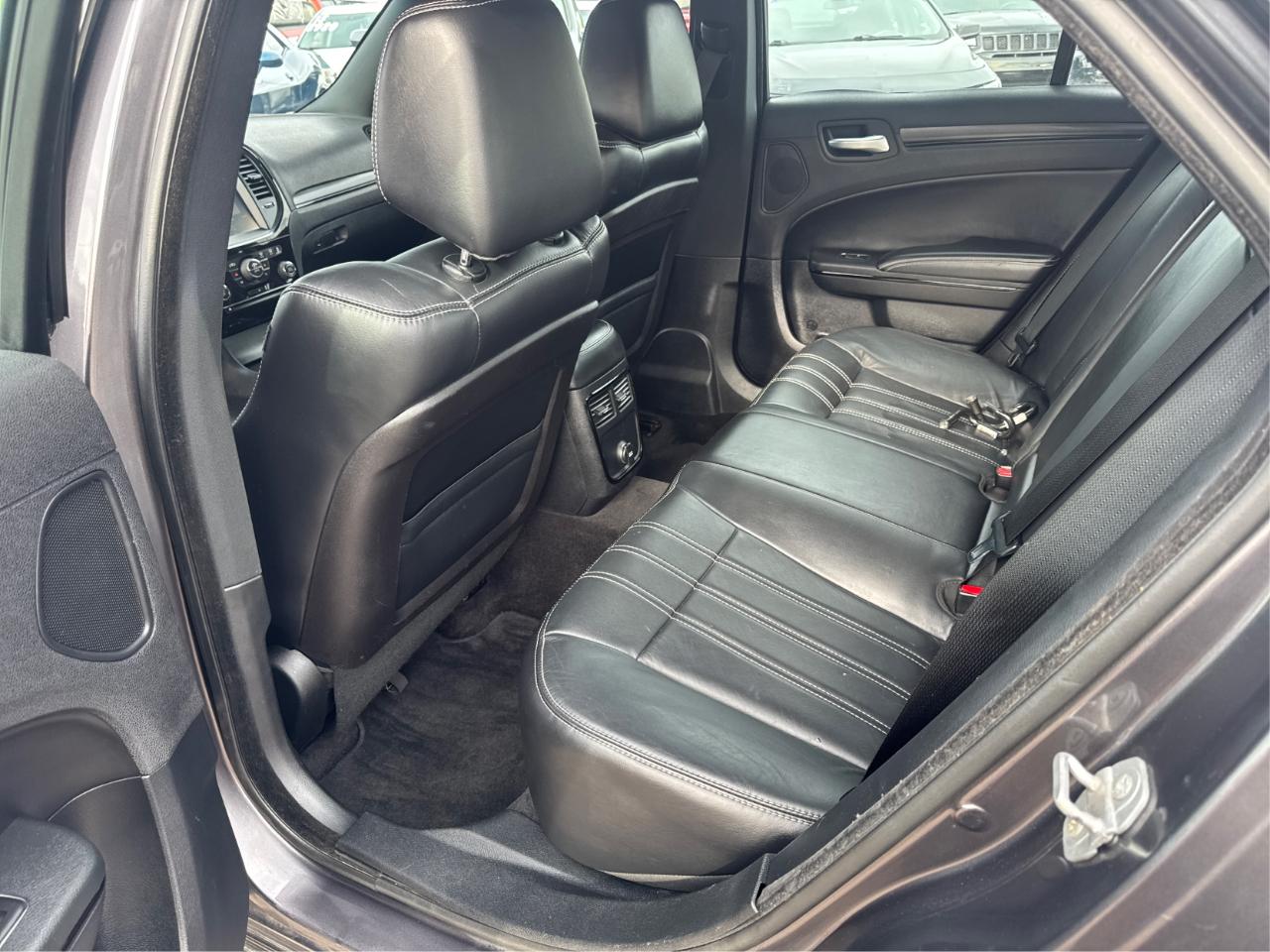 Chrysler 300 S V6 AWD 2014