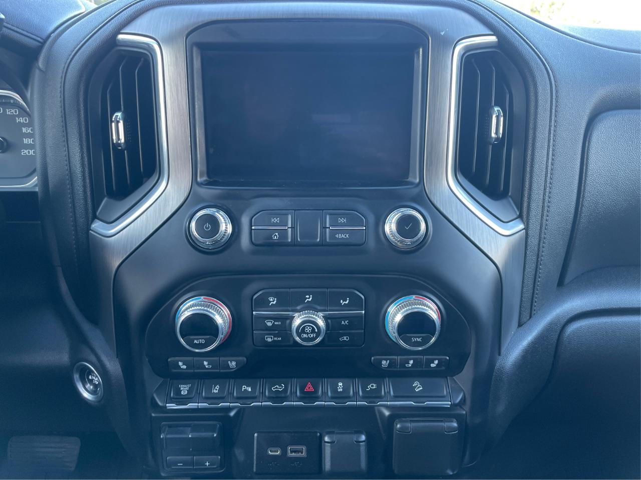GMC Sierra 2500HD Denali Crew Cab 4WD SB 2023