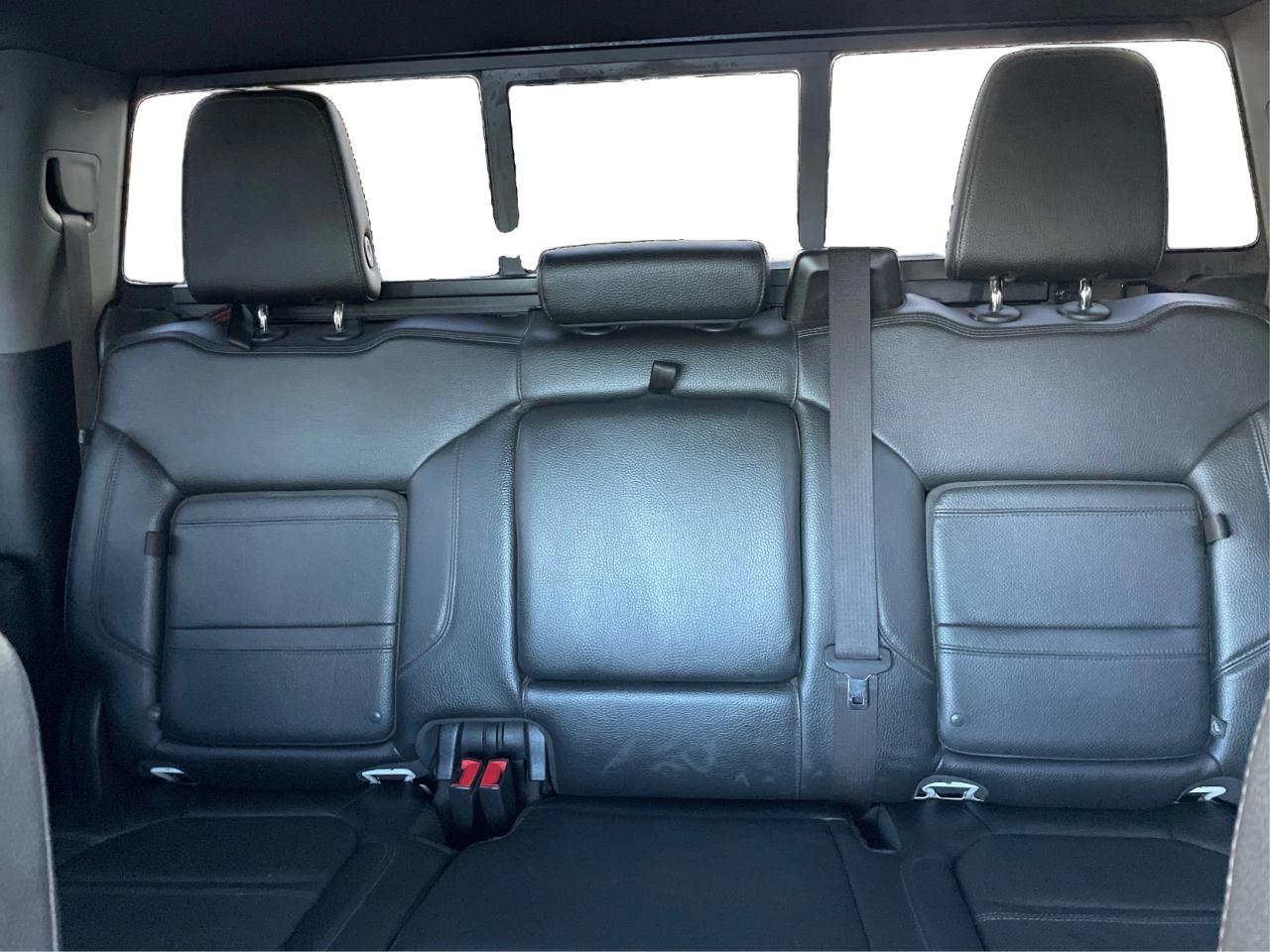 GMC Sierra 2500HD Denali Crew Cab 4WD SB 2023