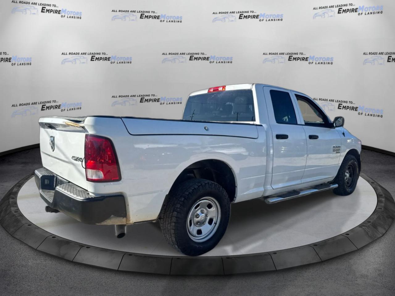 RAM 1500 Classic Tradesman Quad Cab 4WD 2020