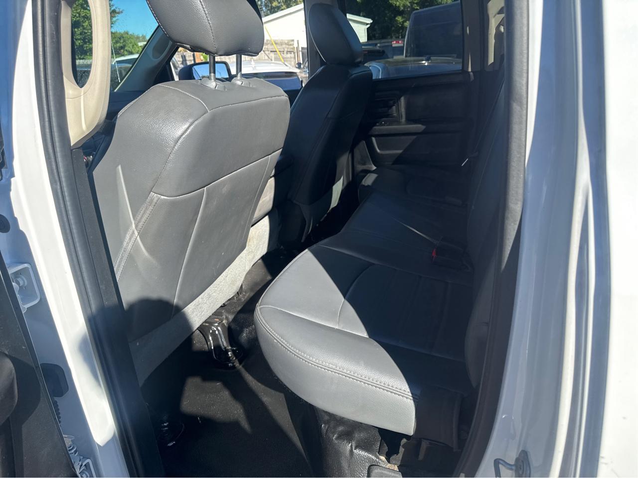 RAM 1500 Classic Tradesman Quad Cab 4WD 2020