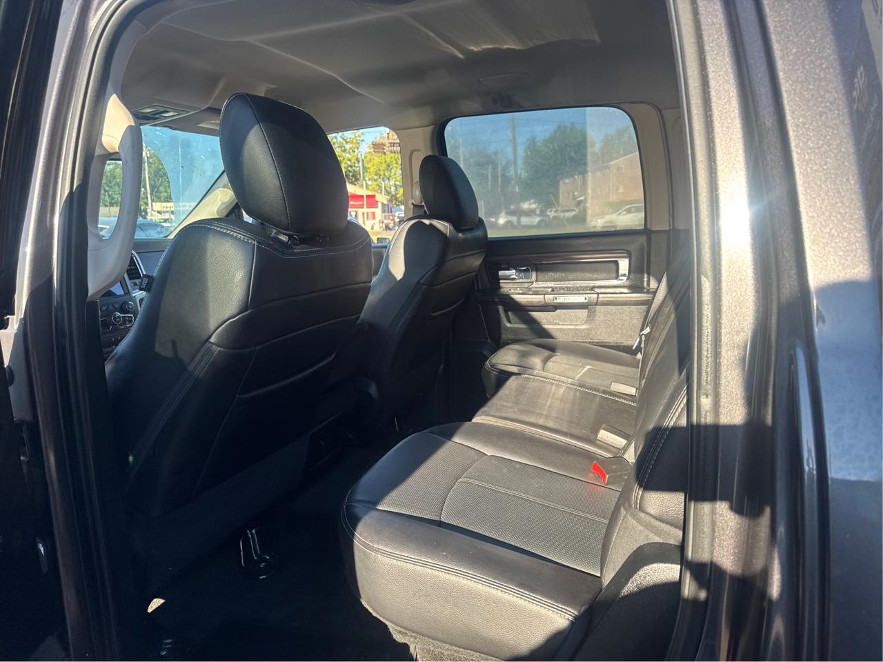 RAM 1500 Laramie Crew Cab LWB 4WD 2018