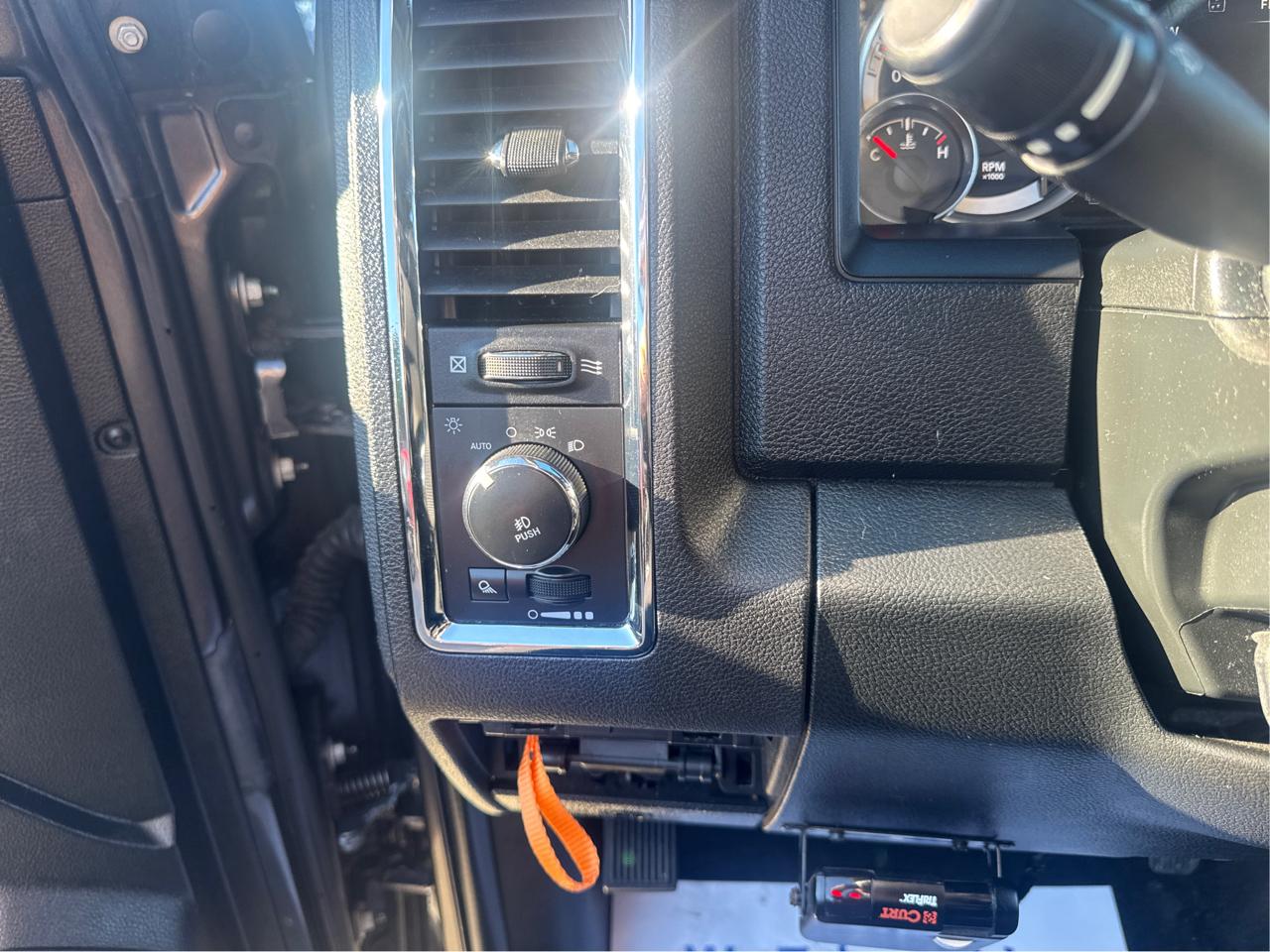 RAM 1500 Laramie Crew Cab LWB 4WD 2018