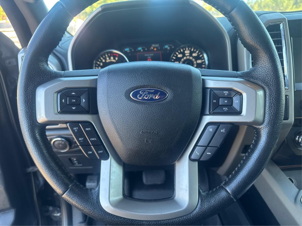 Ford F-150 XL SuperCrew 5.5-ft. Bed 4WD 2015