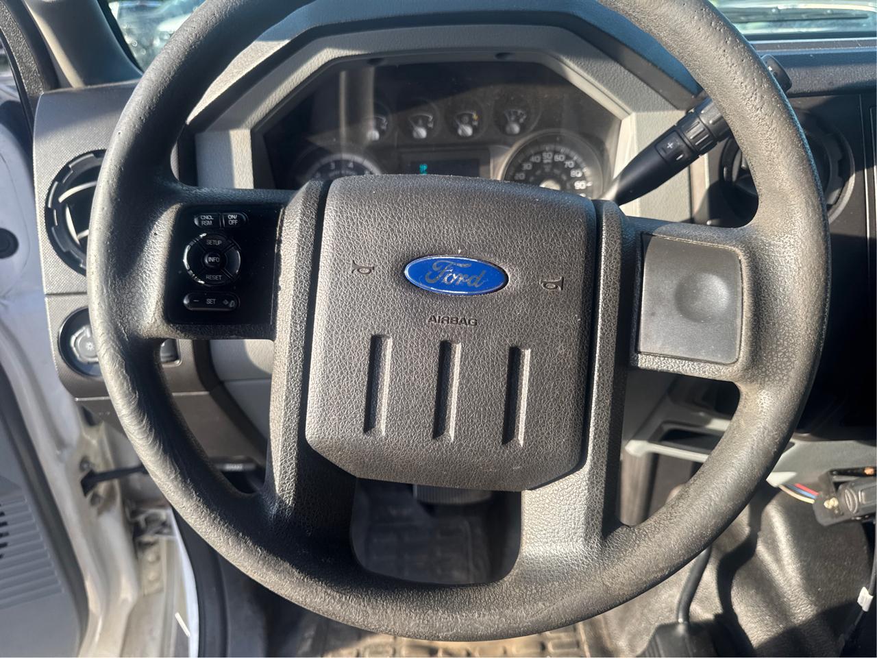 Ford F-250 SD XLT Crew Cab Long Bed 4WD 2015