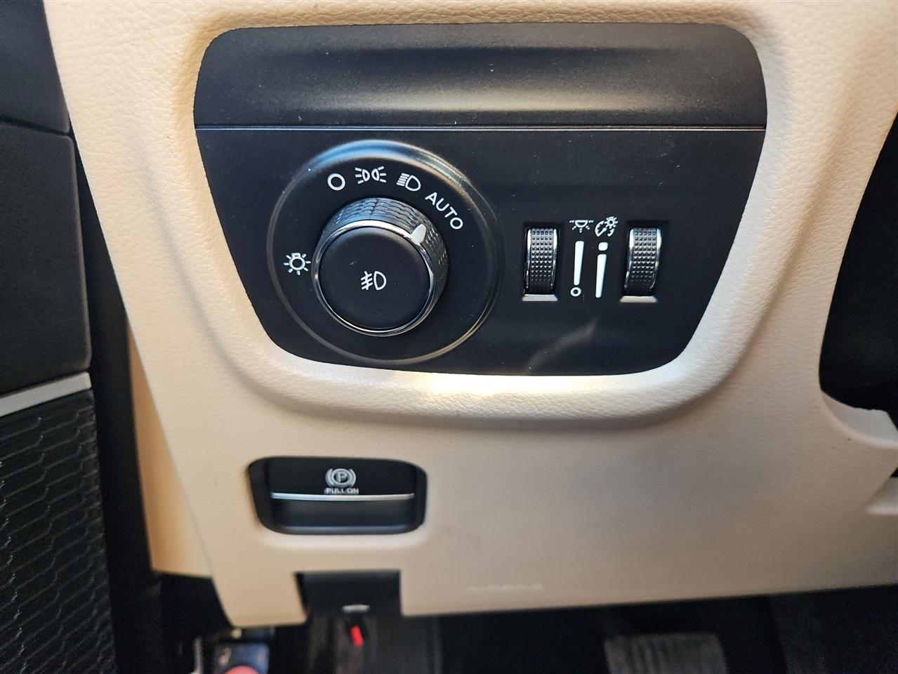 Jeep Grand Cherokee L Limited 4WD 2025