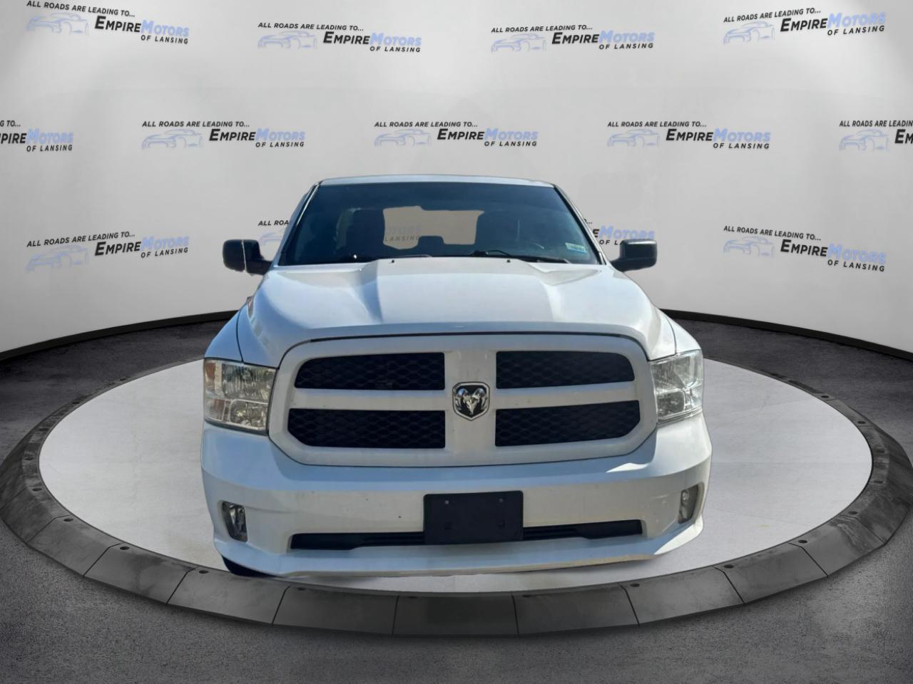 RAM 1500 Tradesman Quad Cab 4WD 2017