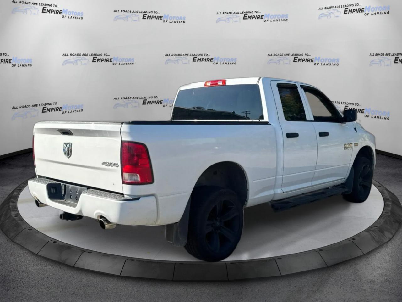 RAM 1500 Tradesman Quad Cab 4WD 2017