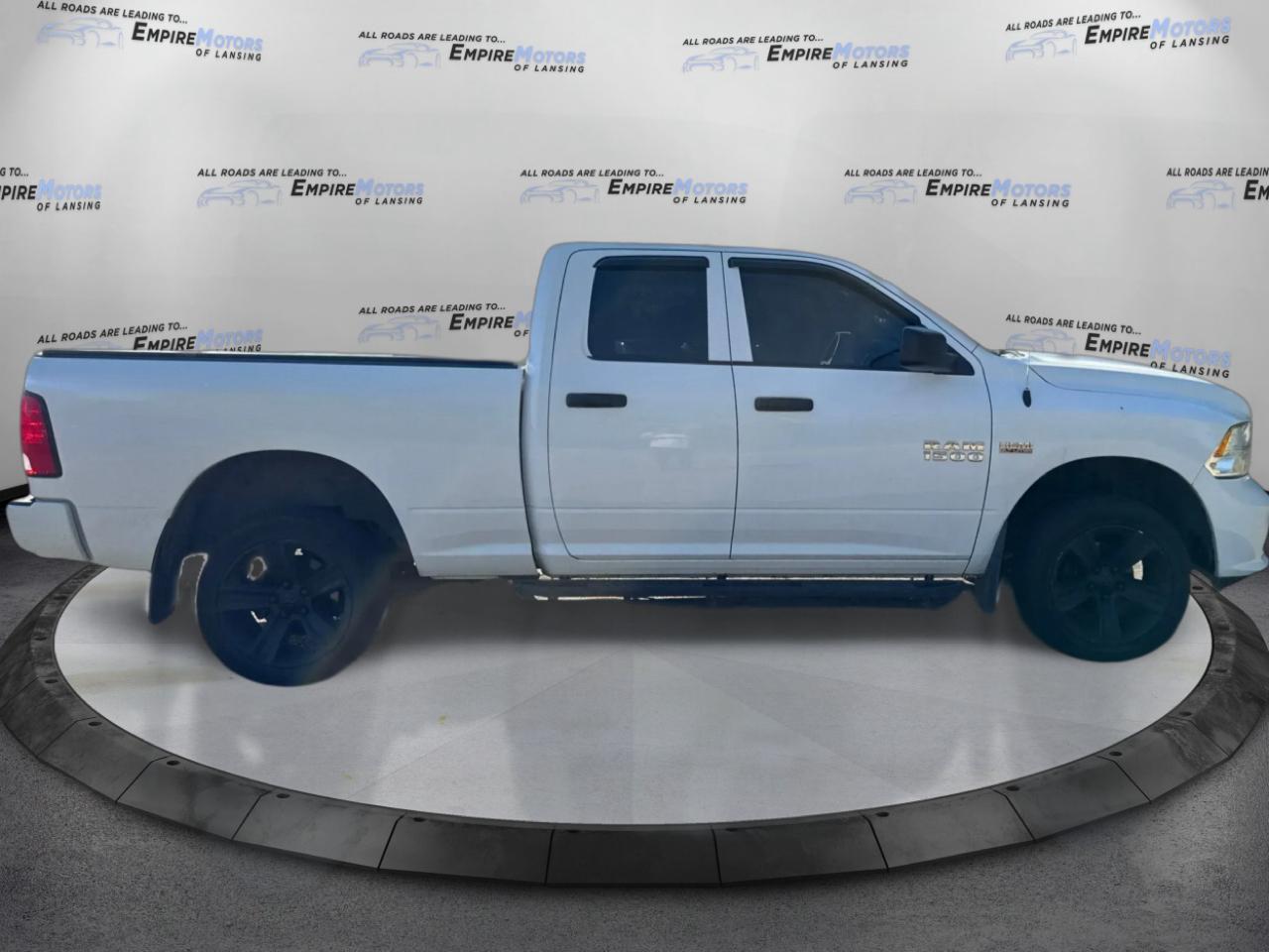 RAM 1500 Tradesman Quad Cab 4WD 2017