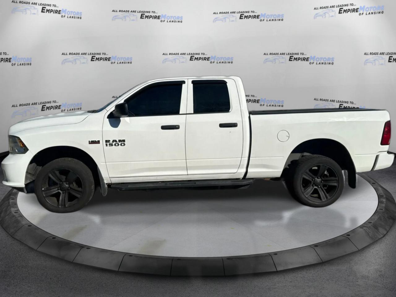 RAM 1500 Tradesman Quad Cab 4WD 2017
