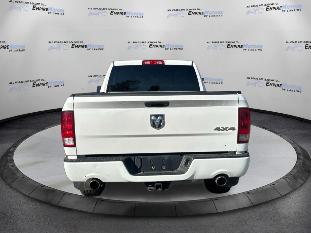RAM 1500 Tradesman Quad Cab 4WD 2017