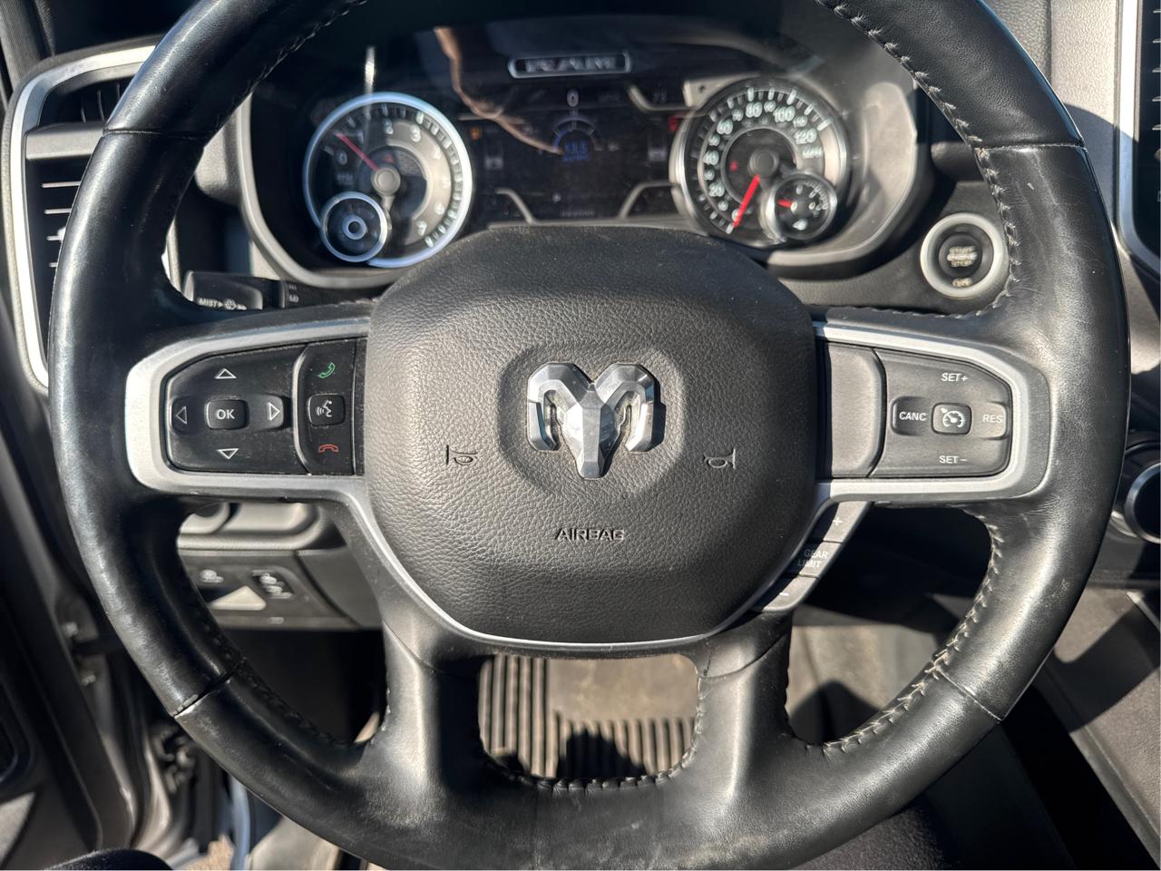 RAM 1500 Big Horn Crew Cab SWB 4WD 2020
