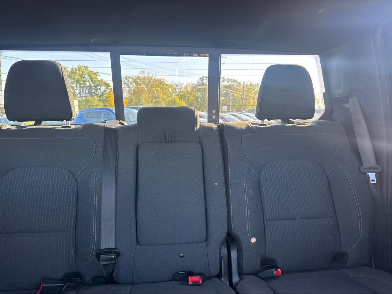 RAM 1500 Big Horn Crew Cab SWB 4WD 2020