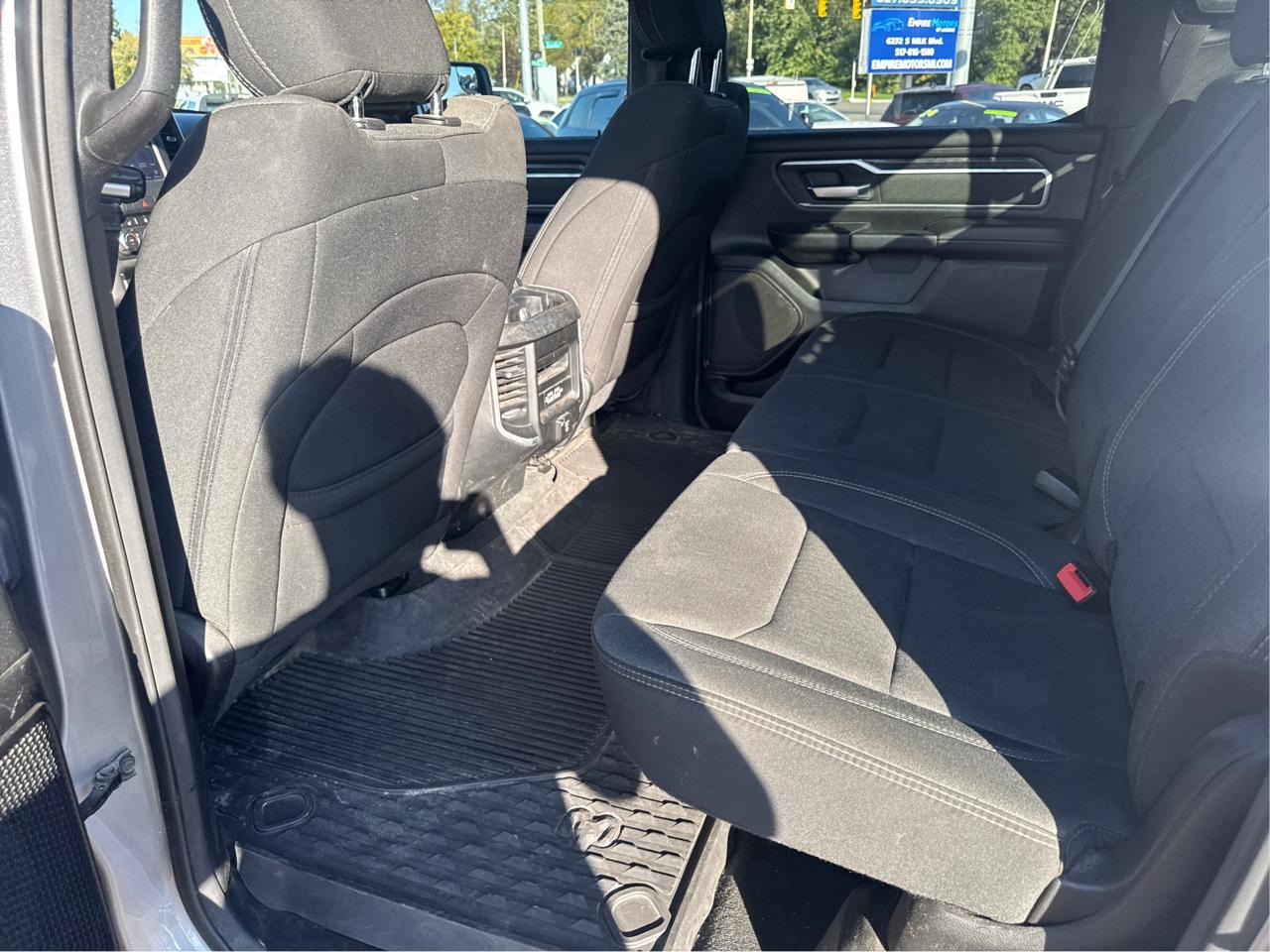 RAM 1500 Big Horn Crew Cab SWB 4WD 2020