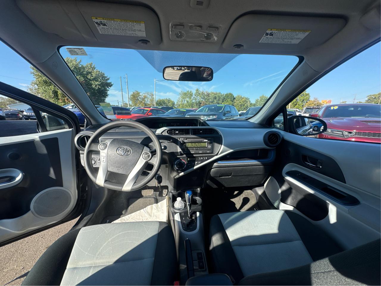 Toyota Prius c One 2012