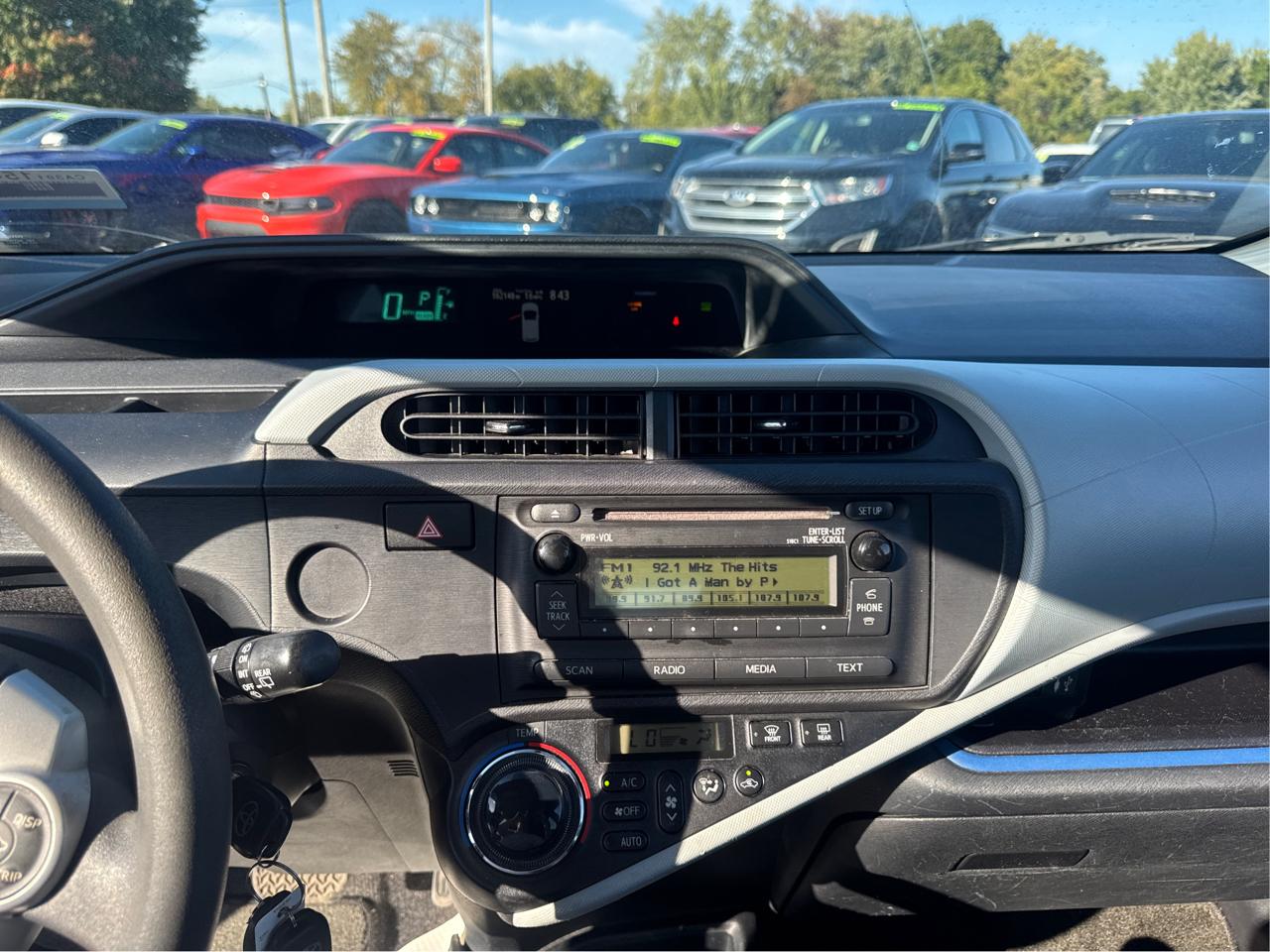 Toyota Prius c One 2012