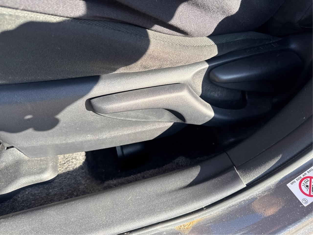 Toyota Prius c One 2012