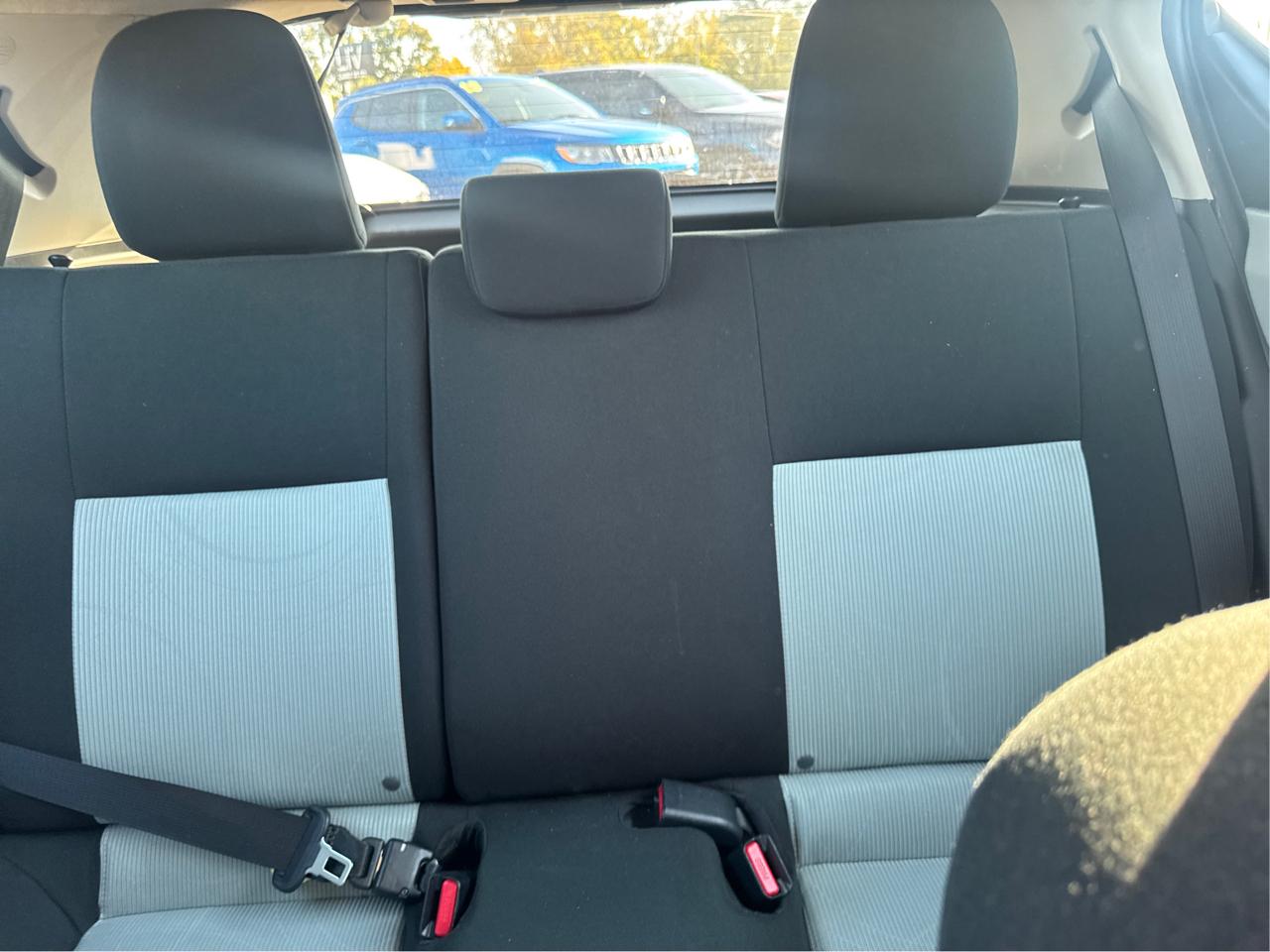 Toyota Prius c One 2012