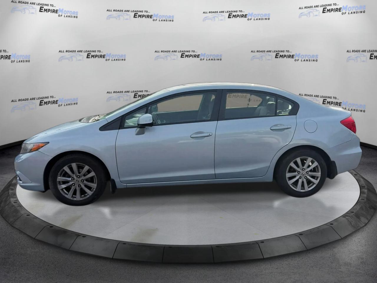 Honda Civic EX Sedan 5-Speed AT 2012