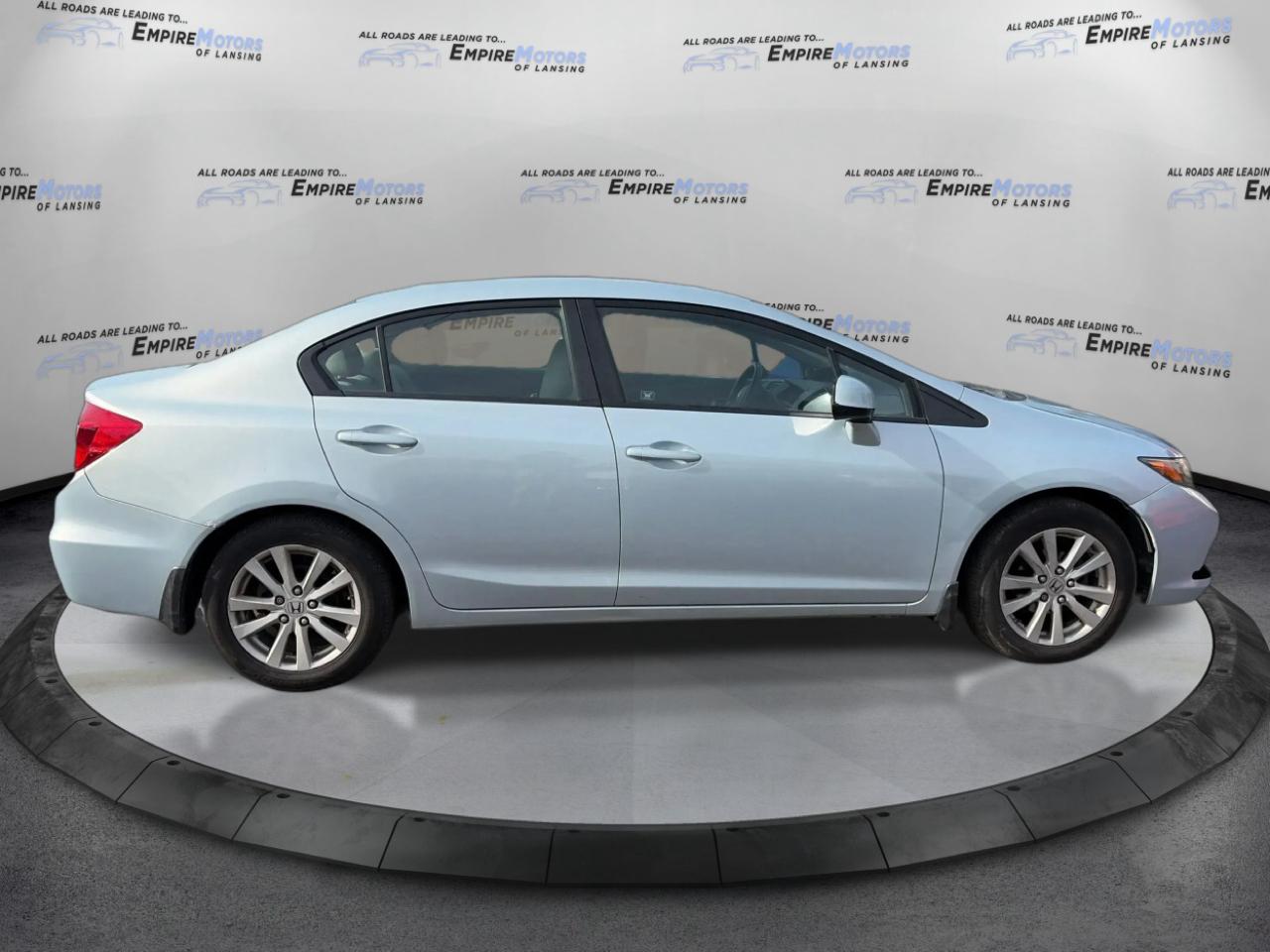 Honda Civic EX Sedan 5-Speed AT 2012