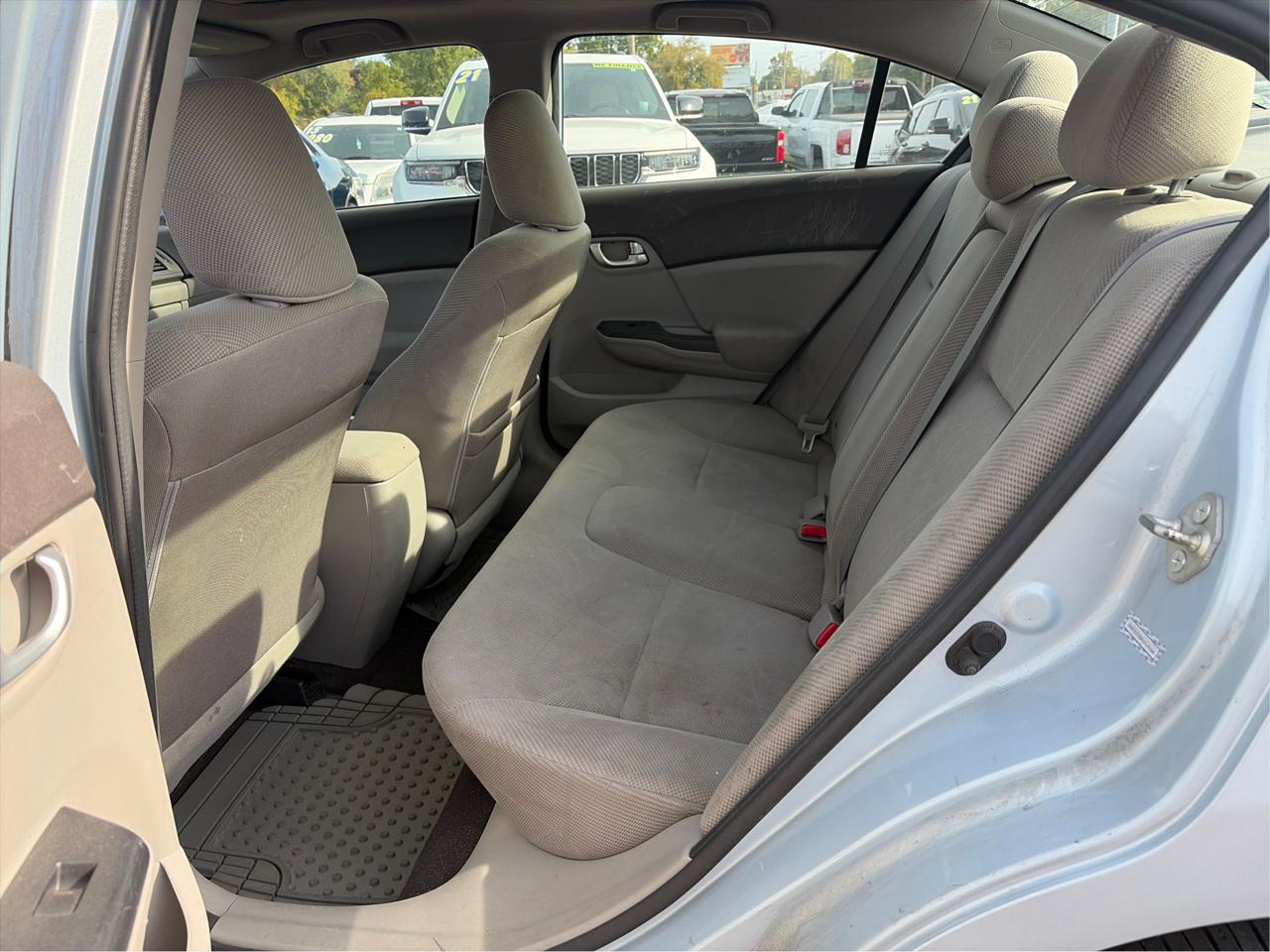 Honda Civic EX Sedan 5-Speed AT 2012