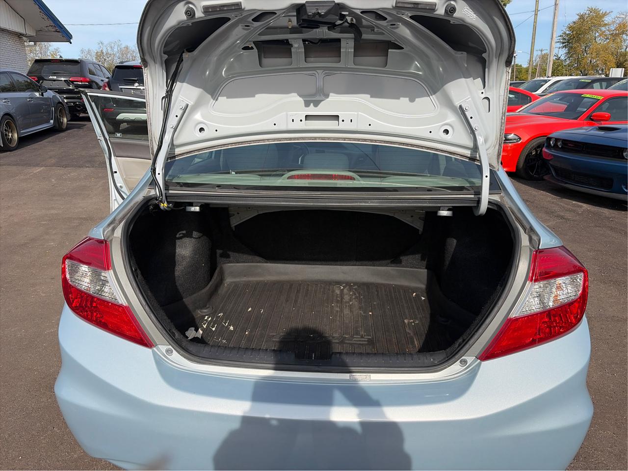 Honda Civic EX Sedan 5-Speed AT 2012