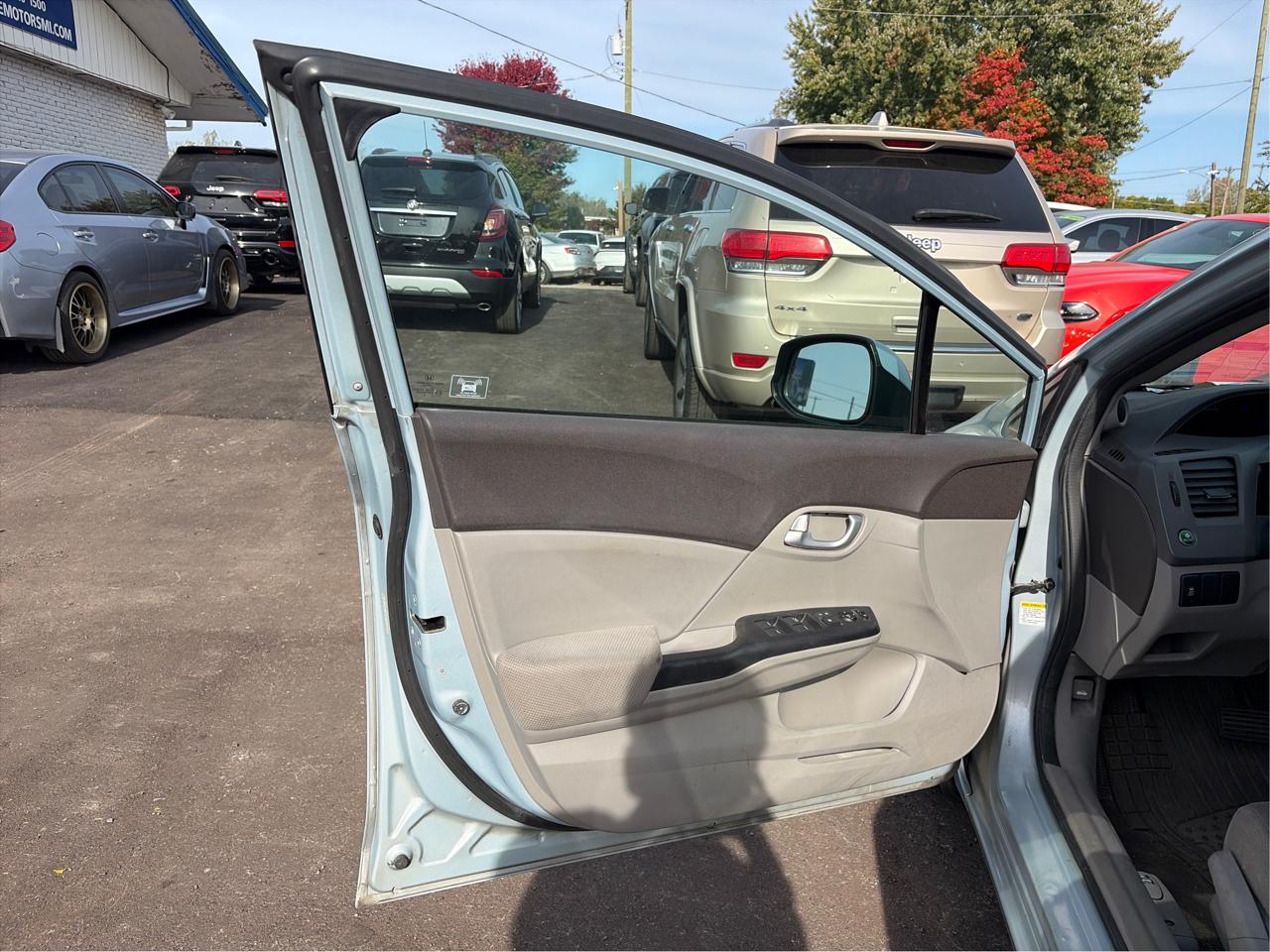 Honda Civic EX Sedan 5-Speed AT 2012