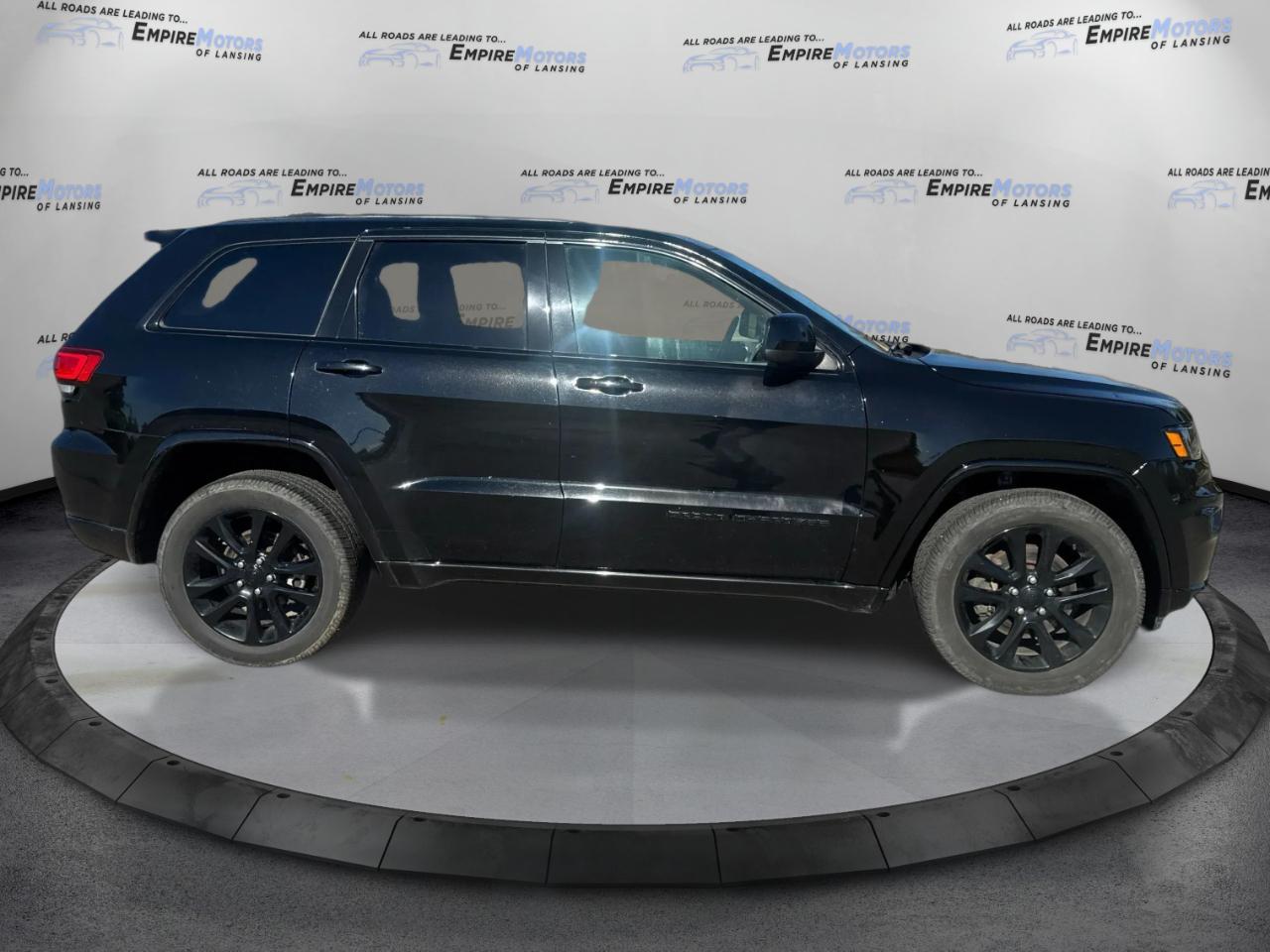 Jeep Grand Cherokee Laredo E 4WD 2021