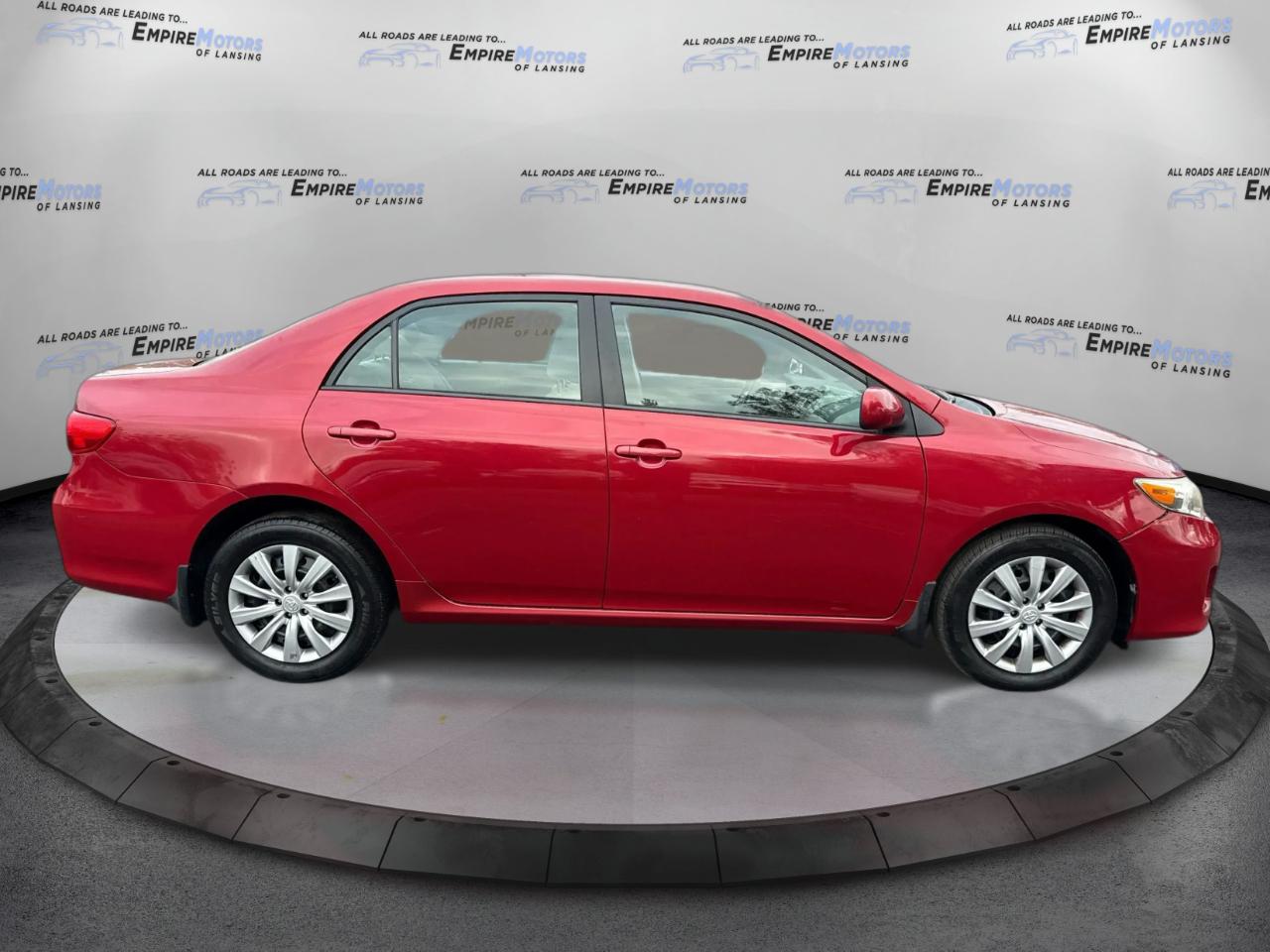 Toyota Corolla S 5-Speed MT 2012